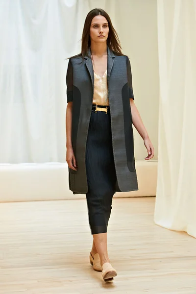 Look 1